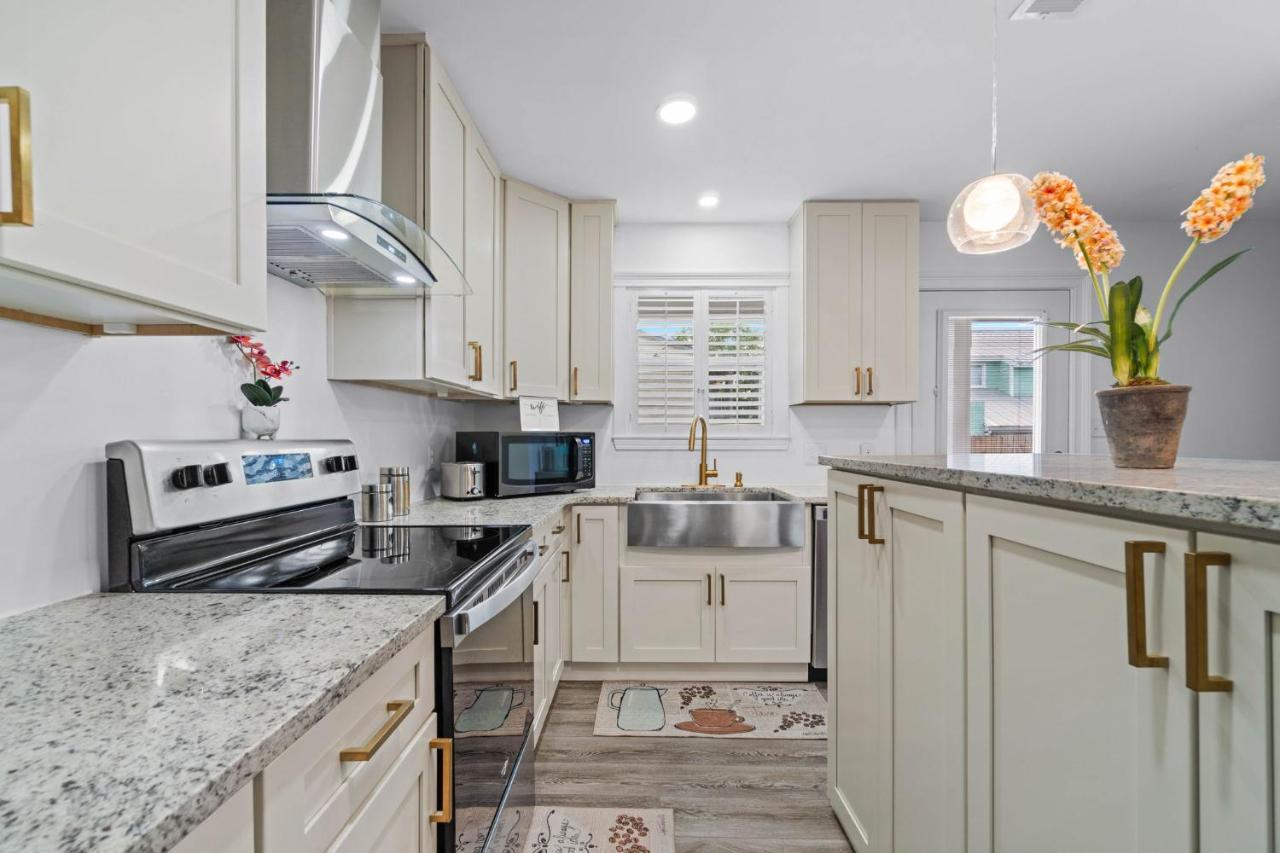 Helena'S Place, Fully Renovated Exclusive End Unit Townhouse Ντέστιν Εξωτερικό φωτογραφία